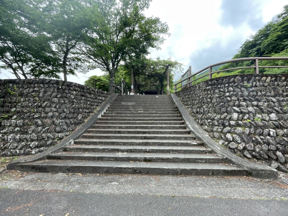 登山口