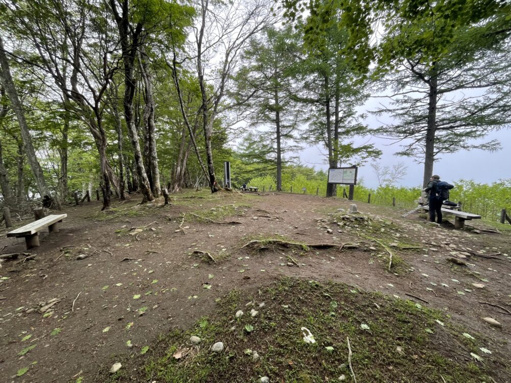 御前山 ベンチ